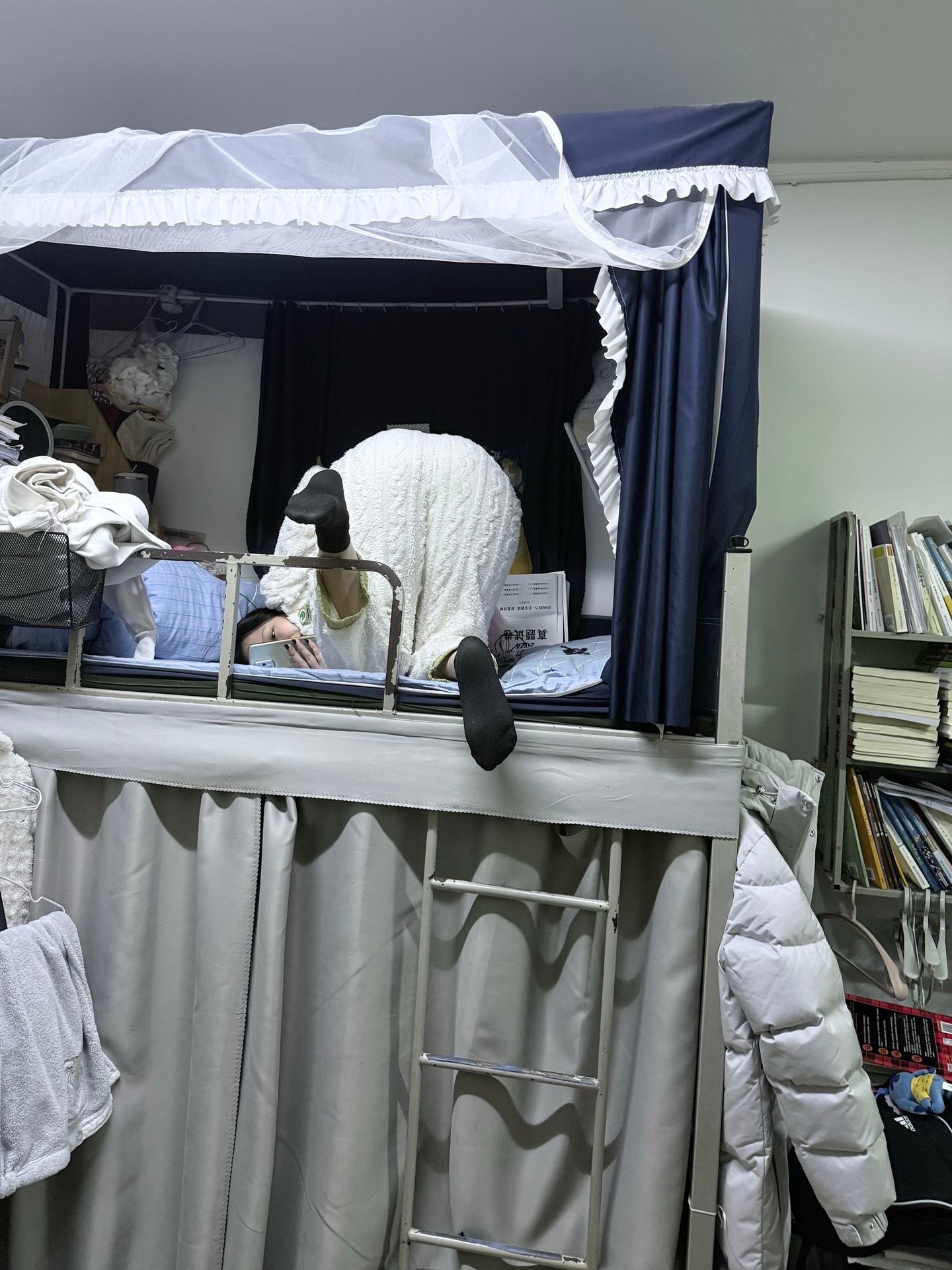 还是大学生活好啊 