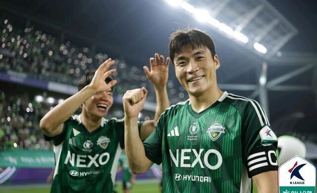 韩媒：浙江队即将以120万美元签约韩国国脚朴镇燮！
这样，浙江的外援组合也已经基