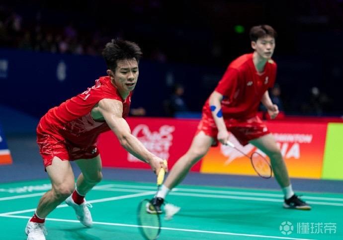 马来西亚大师赛首日，就有多对国羽男双组合被淘汰，这么糟糕的战绩看着是真的揪心！
