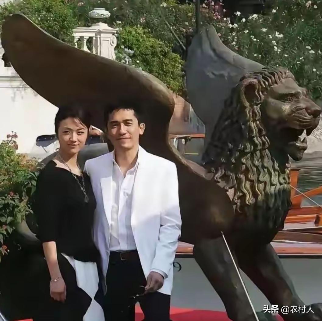 你们是通过哪部作品，认识汤唯和梁朝伟的？
汤唯