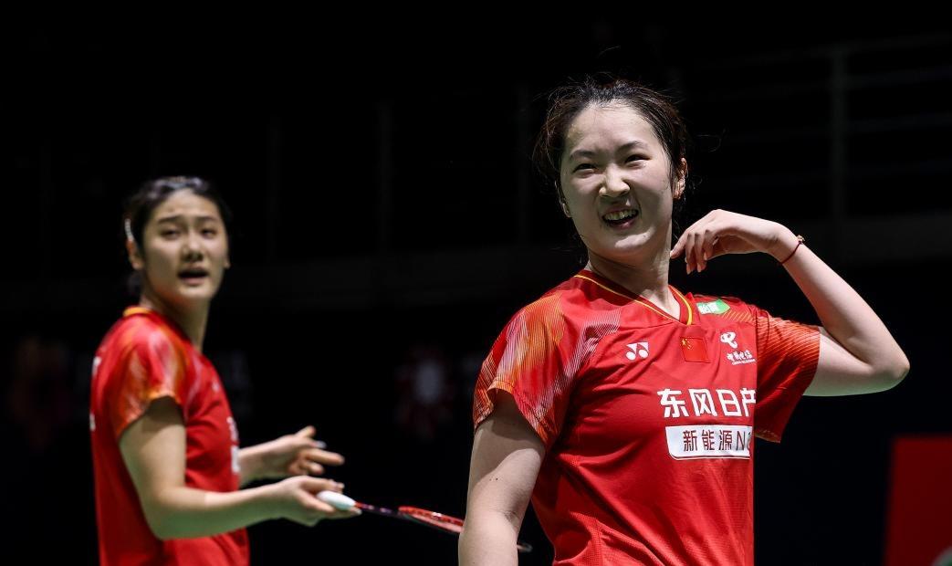 韩国大师赛：罗意/王汀戈又是一场大逆转，打满三局击败对手夺取女双冠军

最后一场