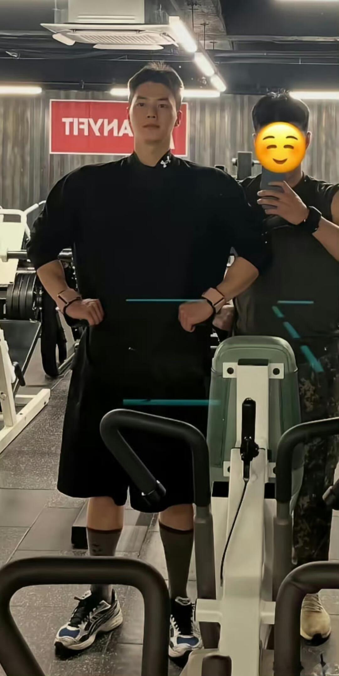 韩漫具象化，宋江真练成双开门了[哆啦A梦害怕] 宋江别举铁了 ​​​
