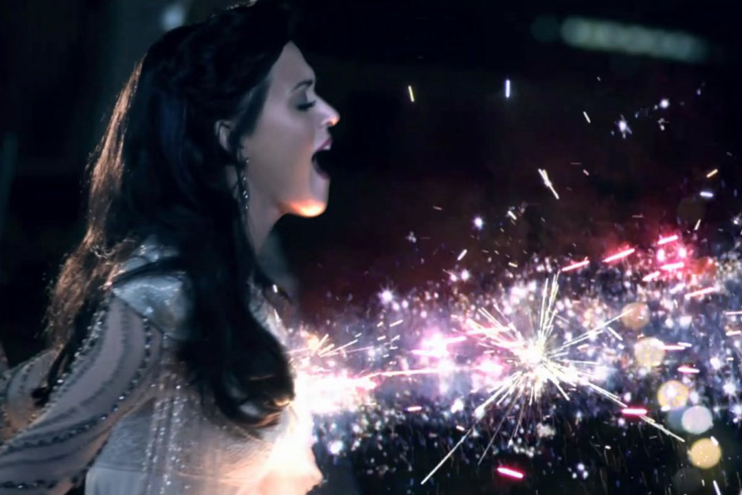 🇺🇸 iTunes US:    39. Katy Perry — “Fir