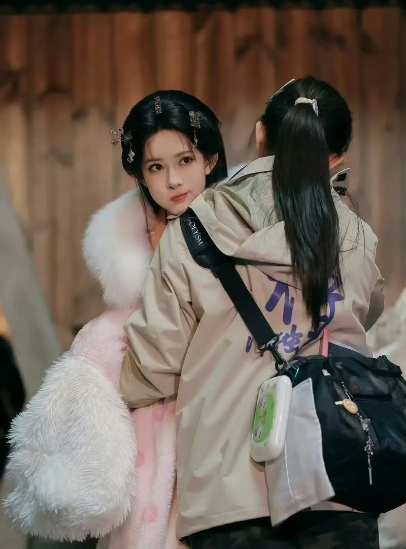 将门路透好像还可以？比预想中的好多了？这是大家要的圆脸吗？ 