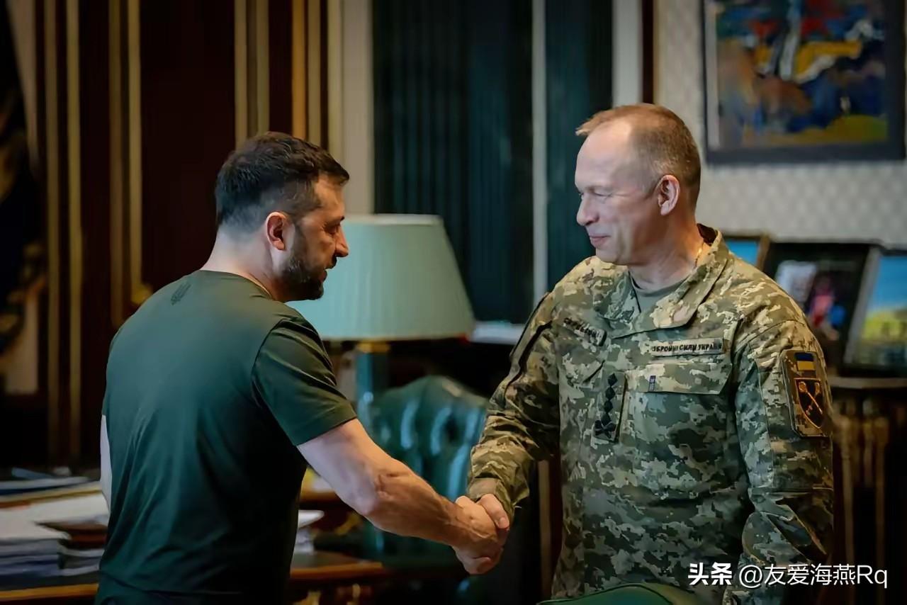矛盾的关键？
乌克兰前国防部长费多罗夫与乌克兰武装力量总司令西尔斯基之间的关键之
