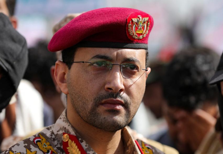 【美国正紧盯胡塞武装的动向】

根据《华尔街日报》的报道称，在中东战火愈演愈烈之