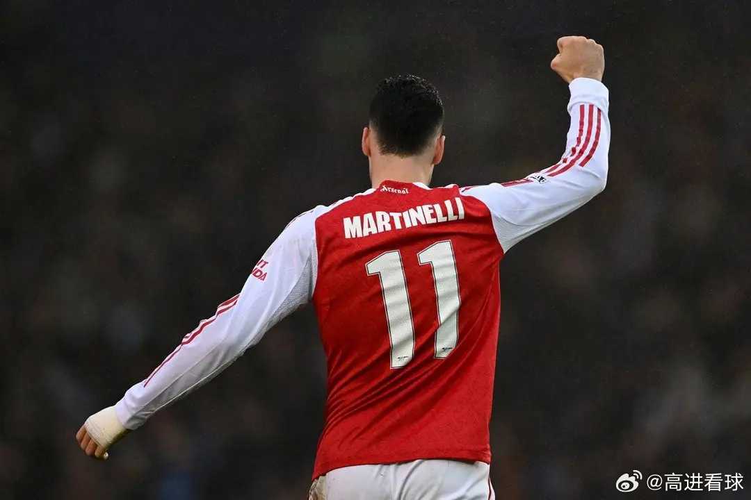 里程碑，马丁内利完成阿森纳生涯第250次出场英联杯半决赛首回合，阿森纳客场3-2