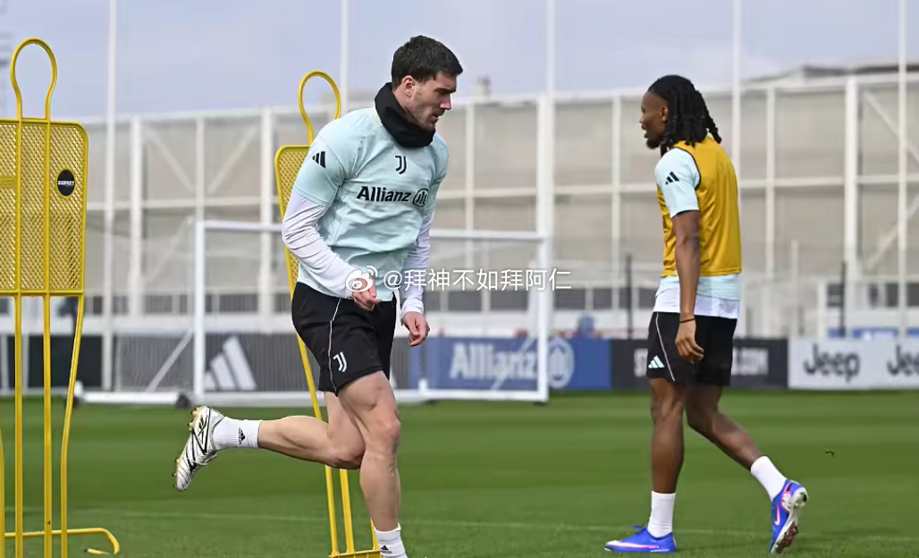 尤文图斯希望与弗拉霍维奇完成续约，而球员本人也希望继续留下，双方在这方面的意愿是