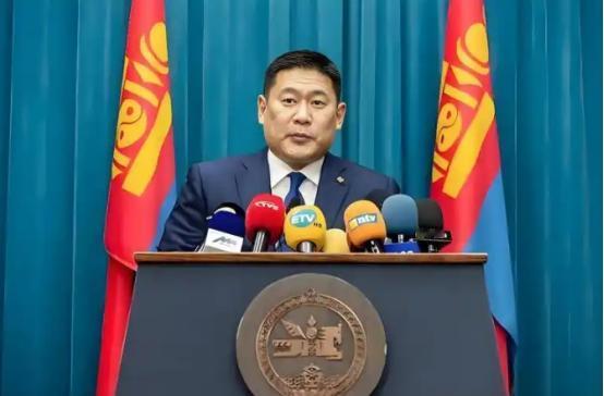 蒙古这回真是变了样！新总理曾一上台，就当着中国的面，把边境上几十年的老难题一股脑