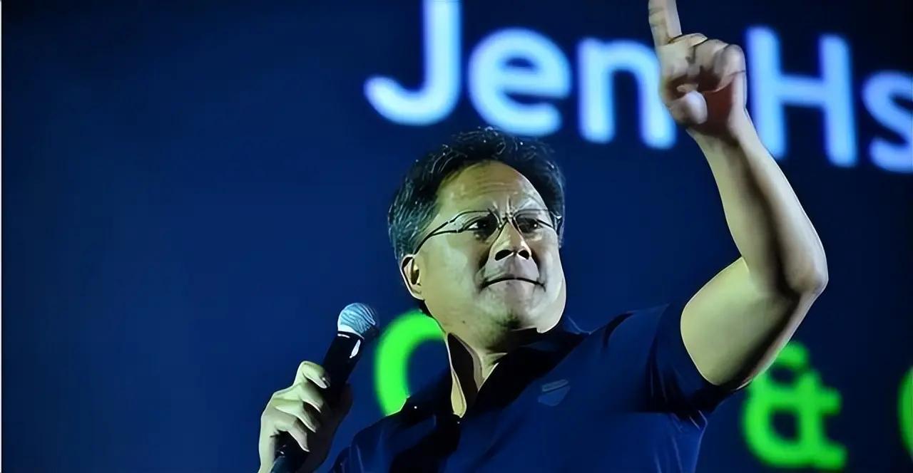 华人力量崛起：重塑全球半导体产业格局
 
2025年的全球半导体行业，华人面孔已