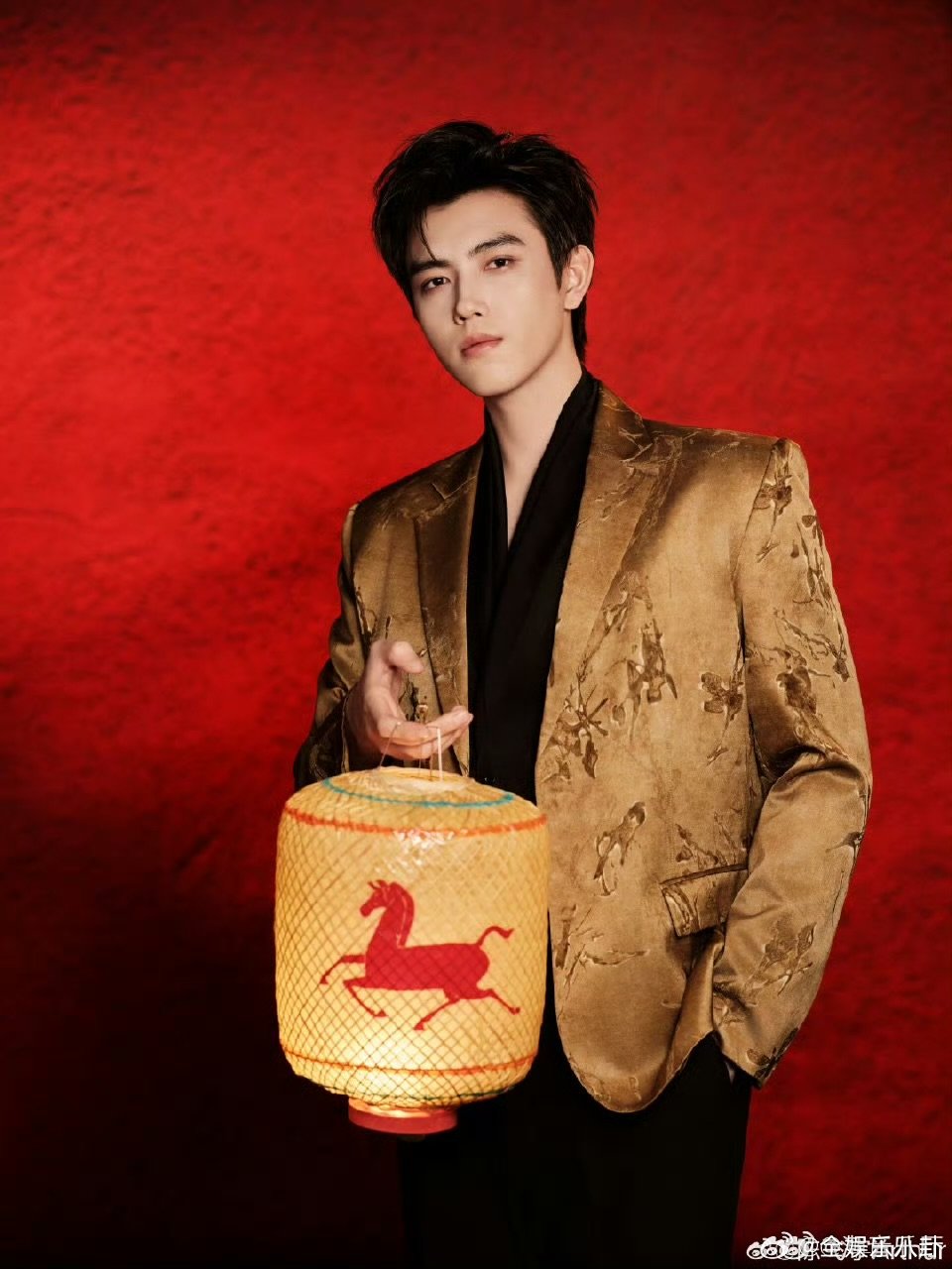 你好星期六全员抢开工红包你好星期六被好六团的欢乐氛围狠狠感染，开工也要开开心心！