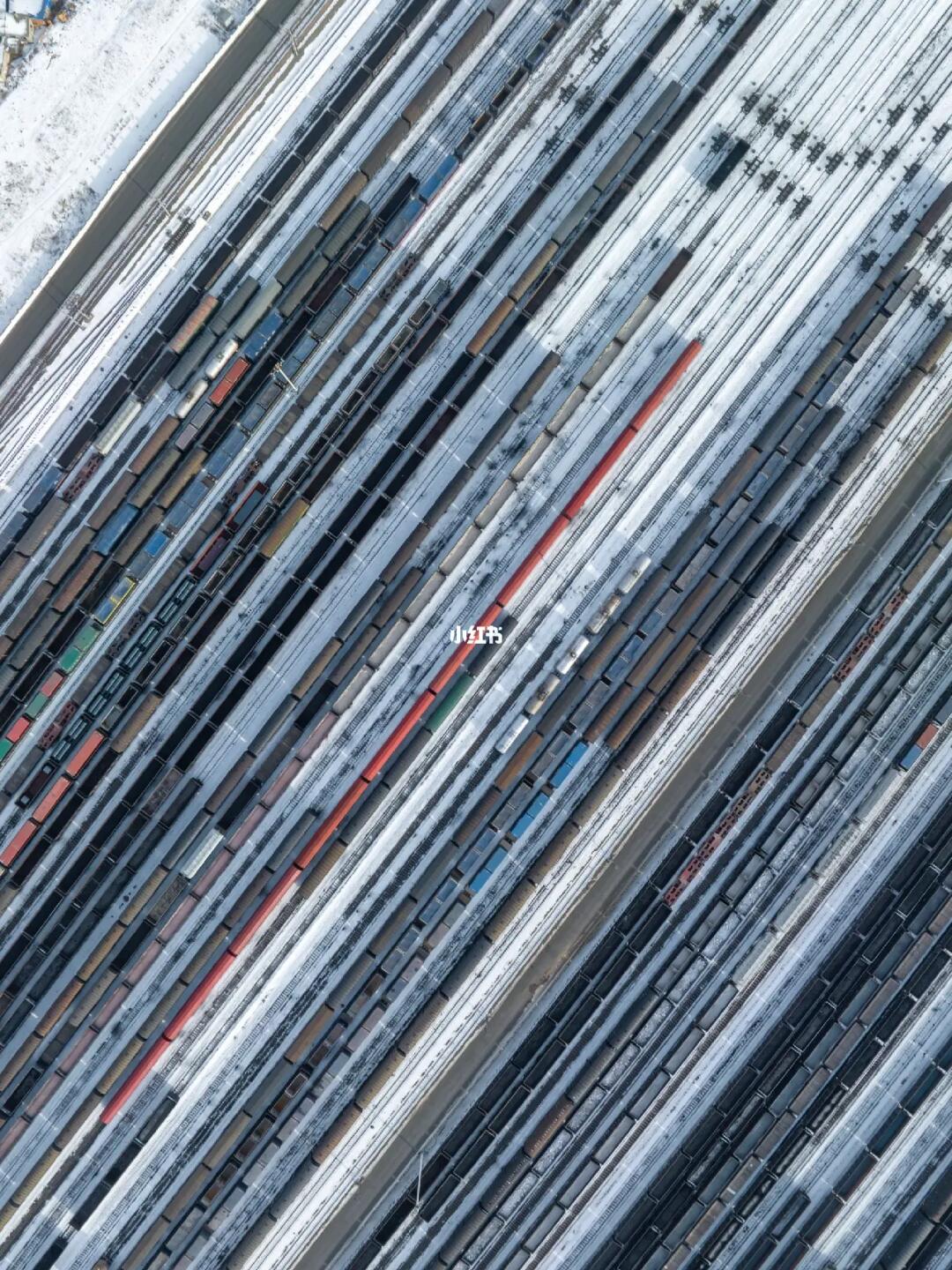 家人们‼️我拍到了电影中的雪国列车