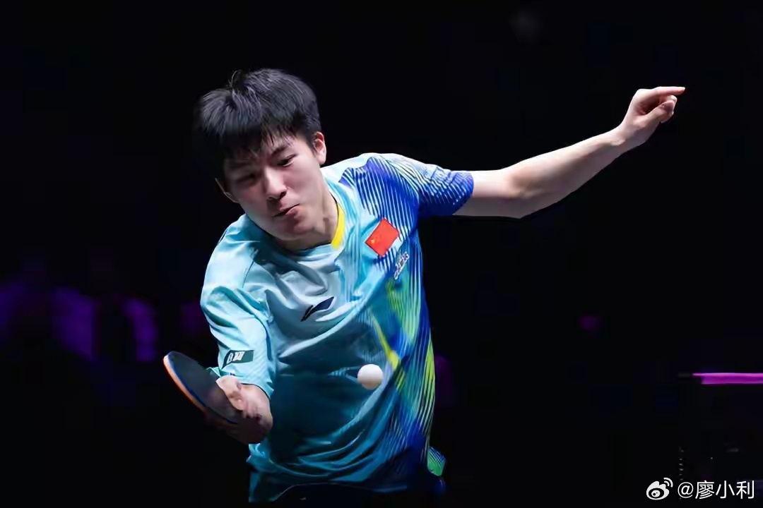 温瑞博亚军中国乒乓男女同时丢冠好像还是第一次，不过也不完全是坏事。我觉得WTT这