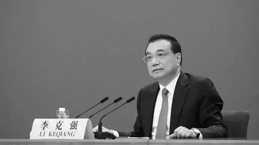 “就业是民生之本……要加大对城镇就业困难人员帮扶力度，确保‘零就业’家庭至少有一