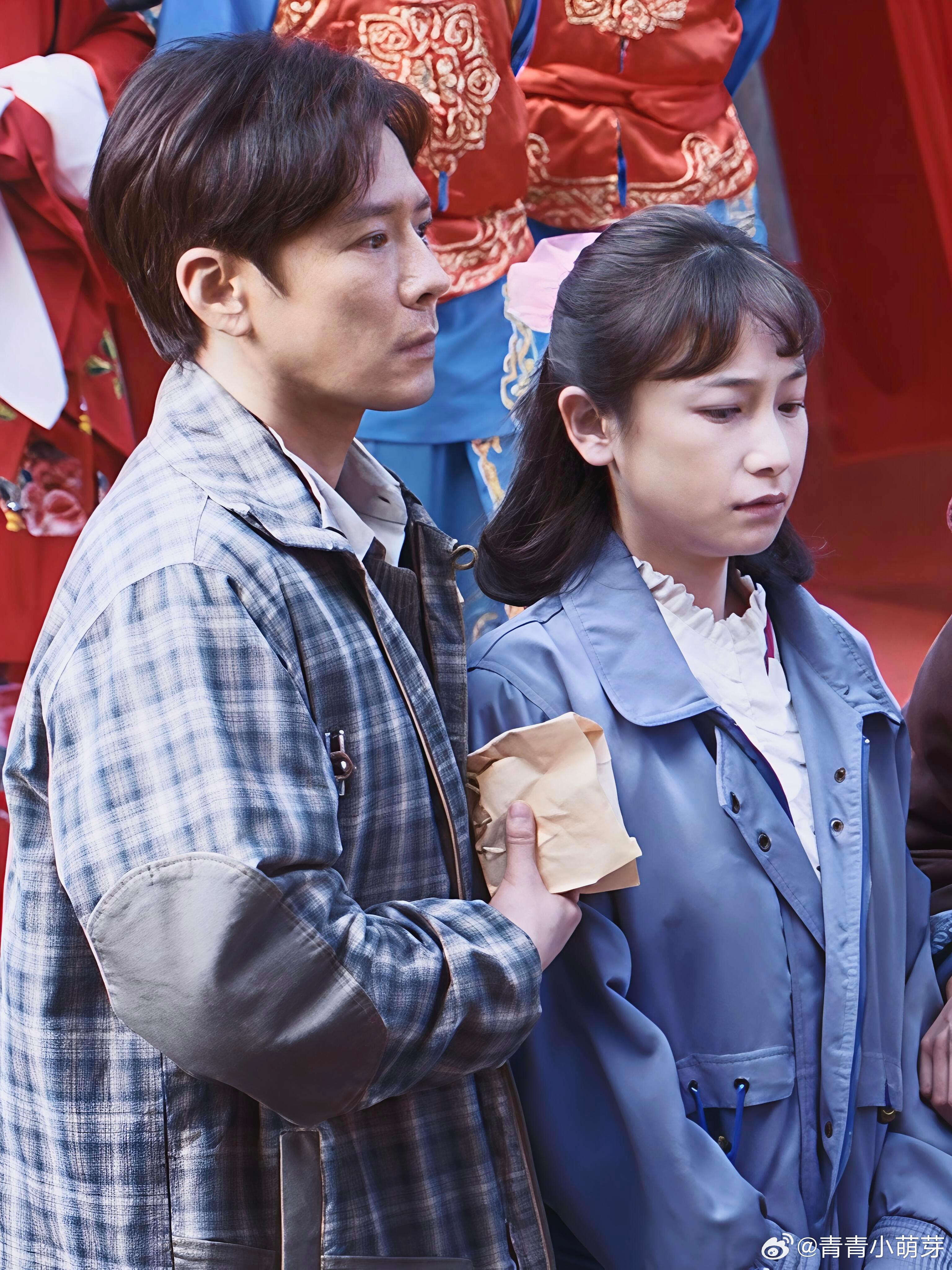 在《你好1983》中，原身夏晓兰的遭遇令人唏嘘。她对初恋男友王建华爱得掏心掏肺，