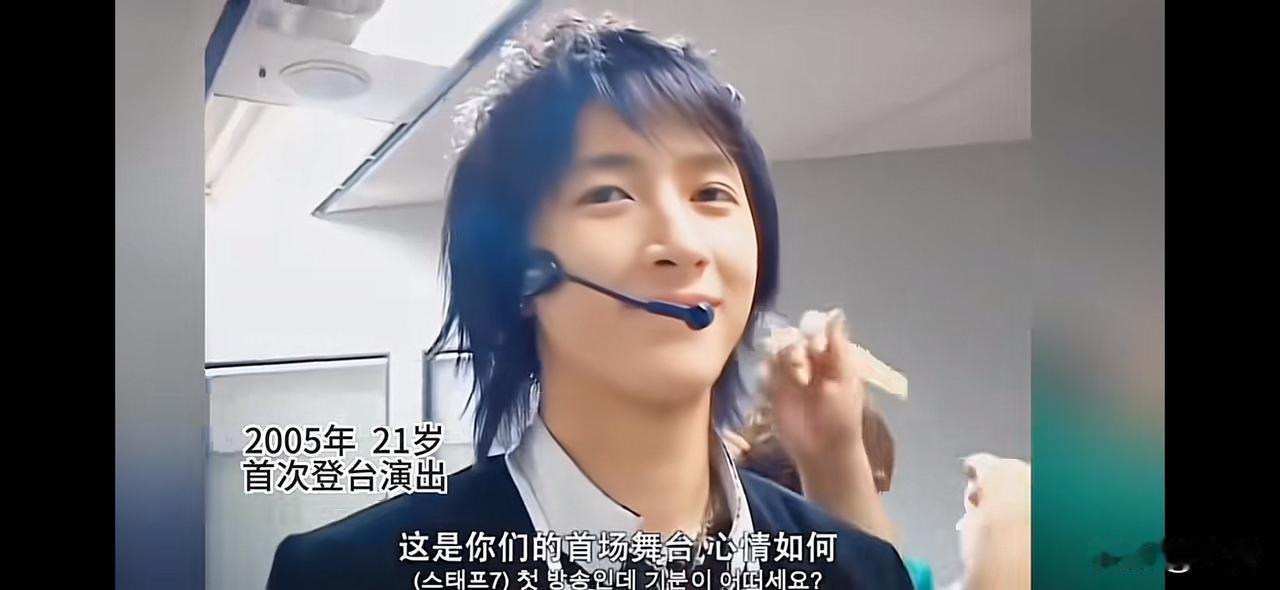 2025年末在浙江卫视跨年直播的韩庚，向世人展示了一个娱乐圈进阶的完美范本：他不