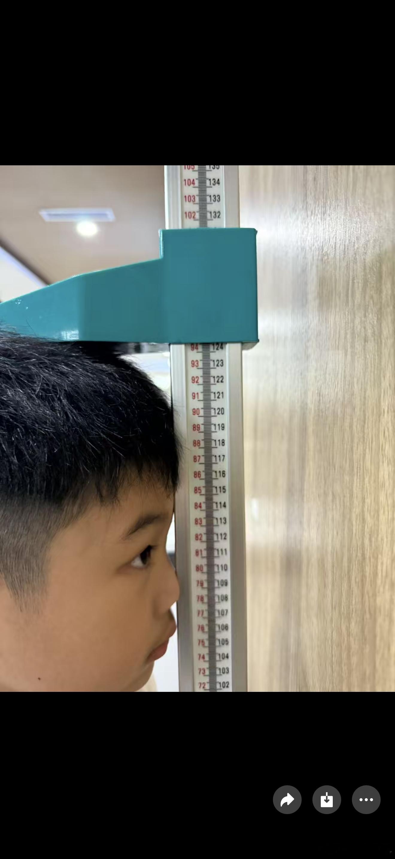带我儿子想开生长激素，说遗传身高有168已经很高……死活不肯给我们打 差点和医生