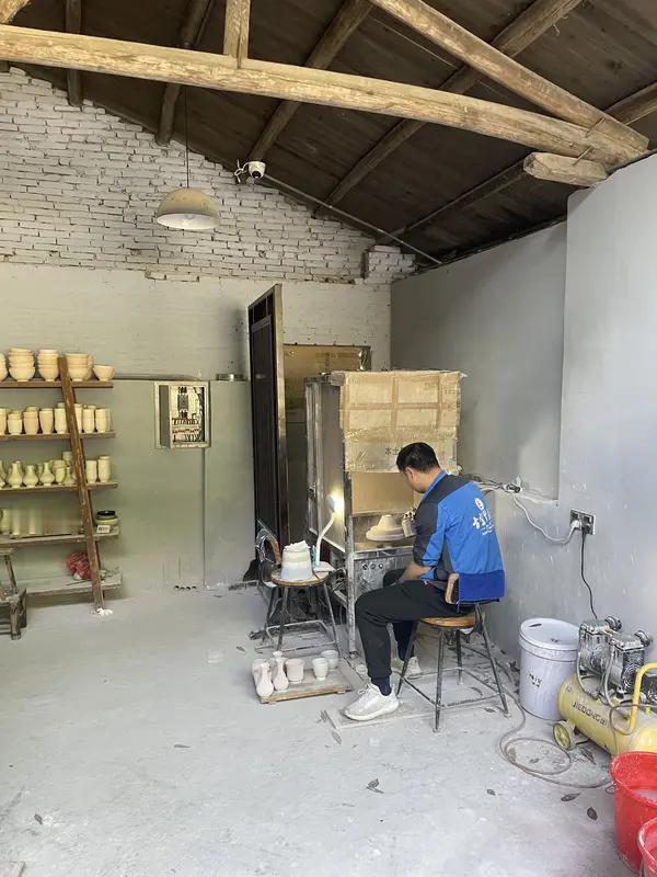 4小时徒手重塑！景德镇被撞宝宝遗容修复，遗容师哭着完成最后告别
 
“才11个月