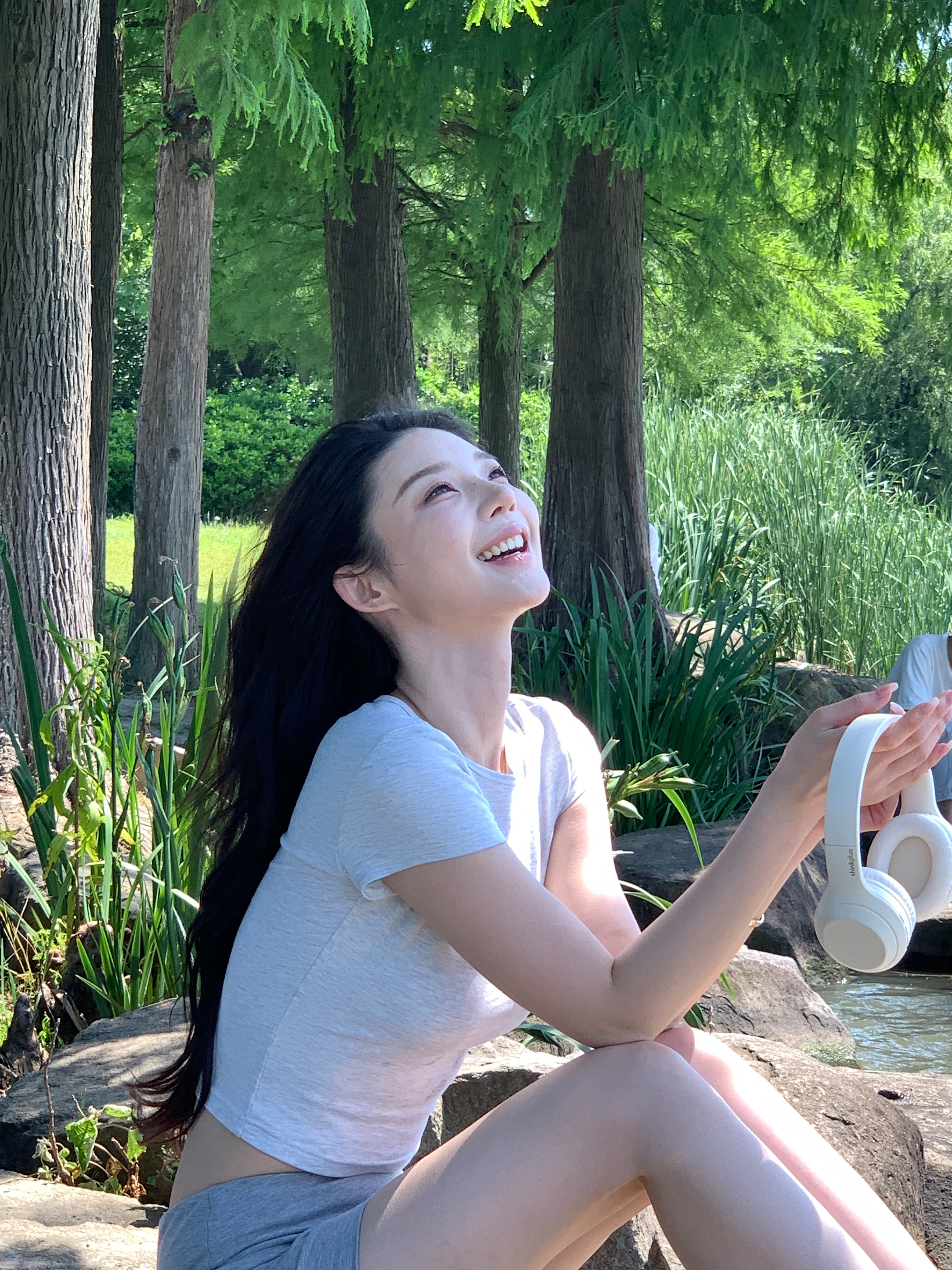 想念有阳光的日子我是一个阳光属性的人明媚的天气和大自然会给我超多能量别下雨了别下
