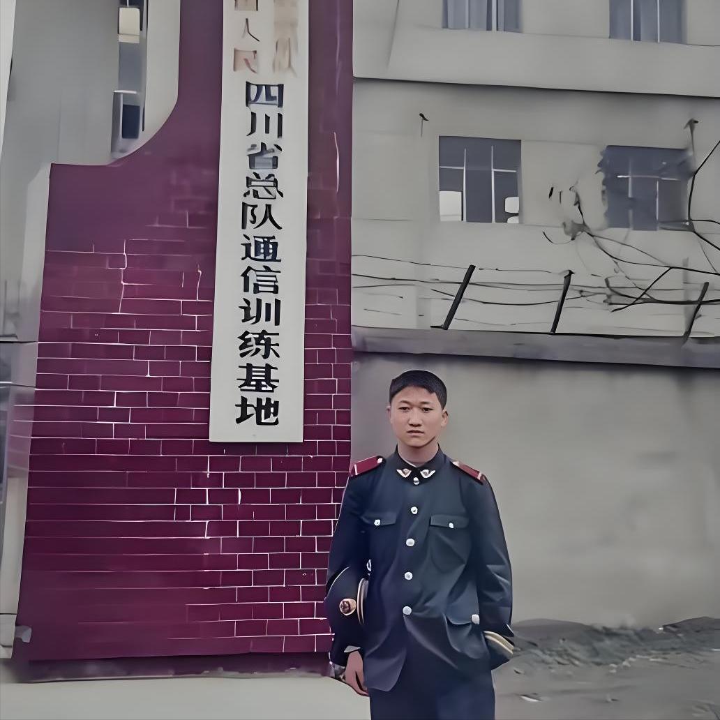 2006年，2名壮汉挟持一名18岁重庆土家族女孩。途中，女孩求助同车的武警战士。