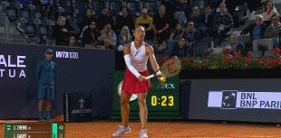 最新战报：WTA1000赛罗马站，郑钦文1：2不敌世界排名第三的高度，止步半决赛
