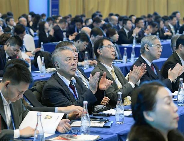 近期日本关西工商界80人高级访华团原定10月访华，中方告知该时段暂无法接待，建议
