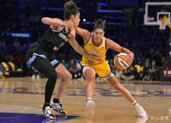 wnba篮球 凤凰城水银对洛杉矶火花这场比赛，从近期状态来看属于两支打法差异明显