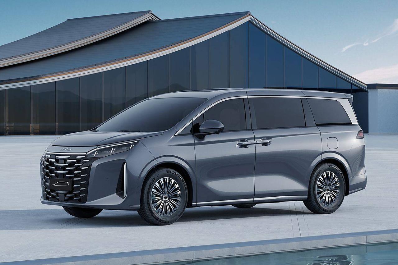 【续航提升，2026款夏即将上市】2026款比亚迪夏将会在11月4日迎来上市，其