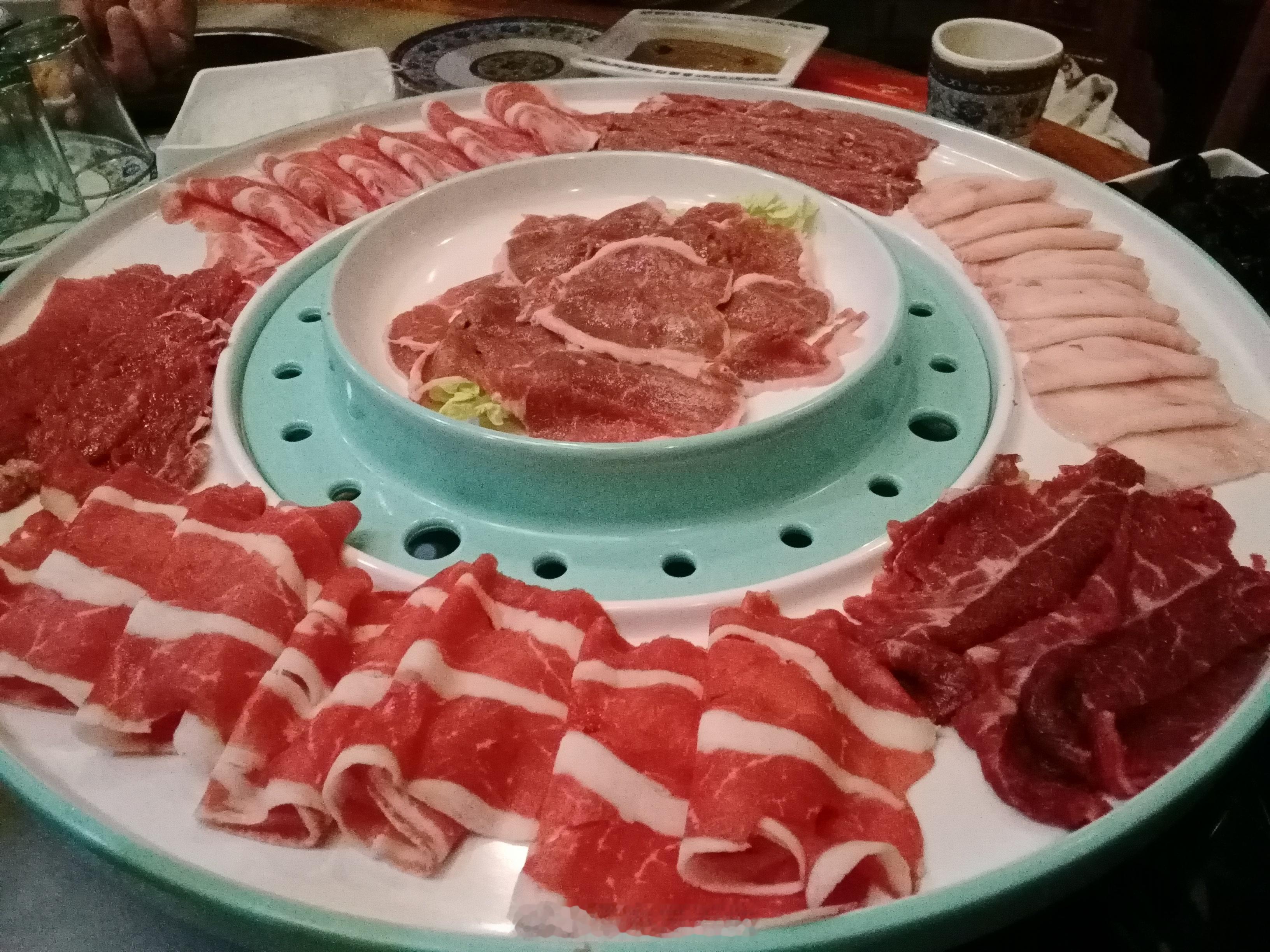 入伏，吃羊肉。 听工场第六次肠胃扩大会议，制定2026年下半年说书计划。 