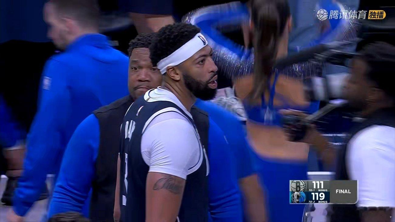 独行侠主场119-111战胜篮网，近6战5胜！浓眉24分14板3助3断3帽，弗拉
