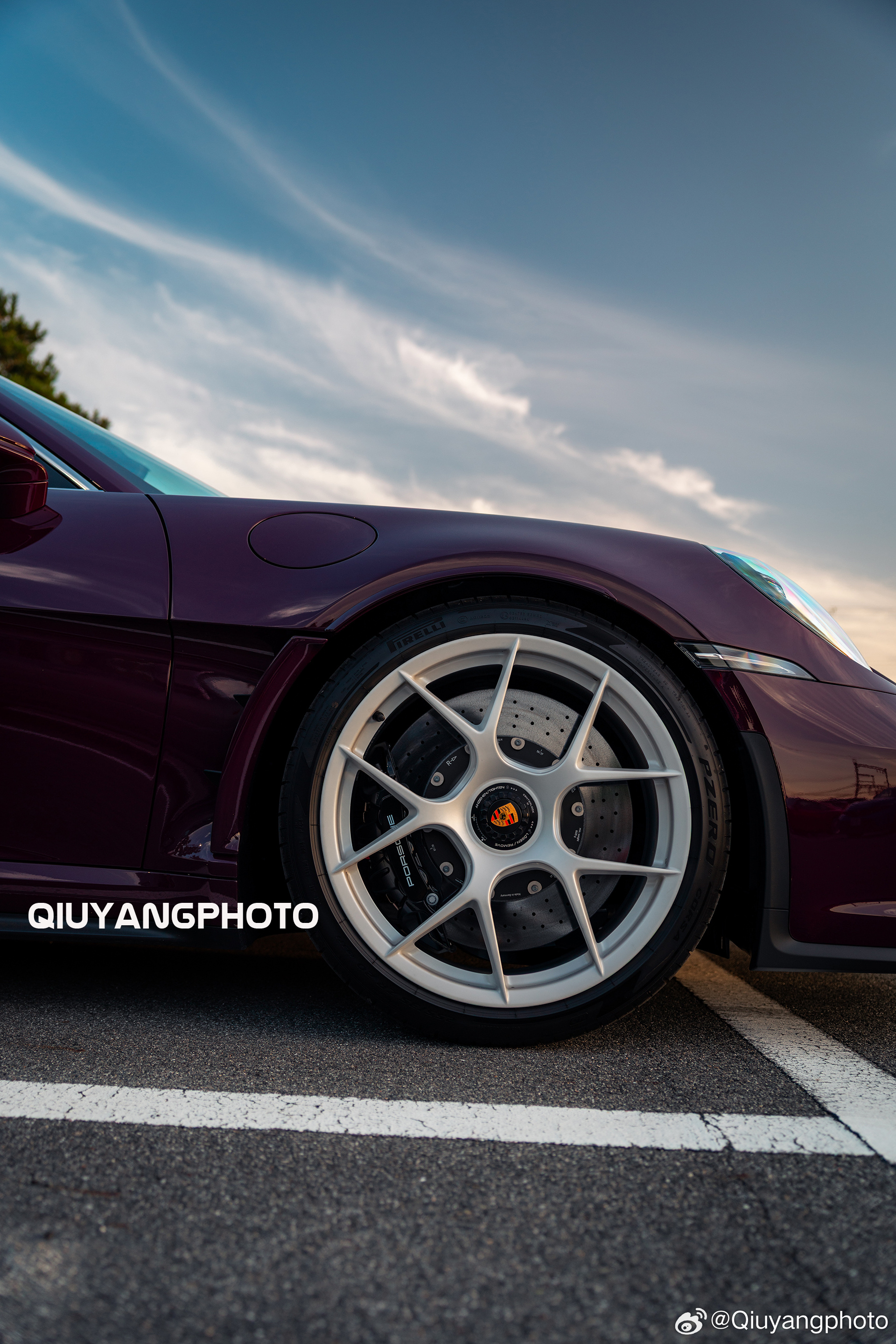 Aubergine Metallic Porsche 992 S/T cars0