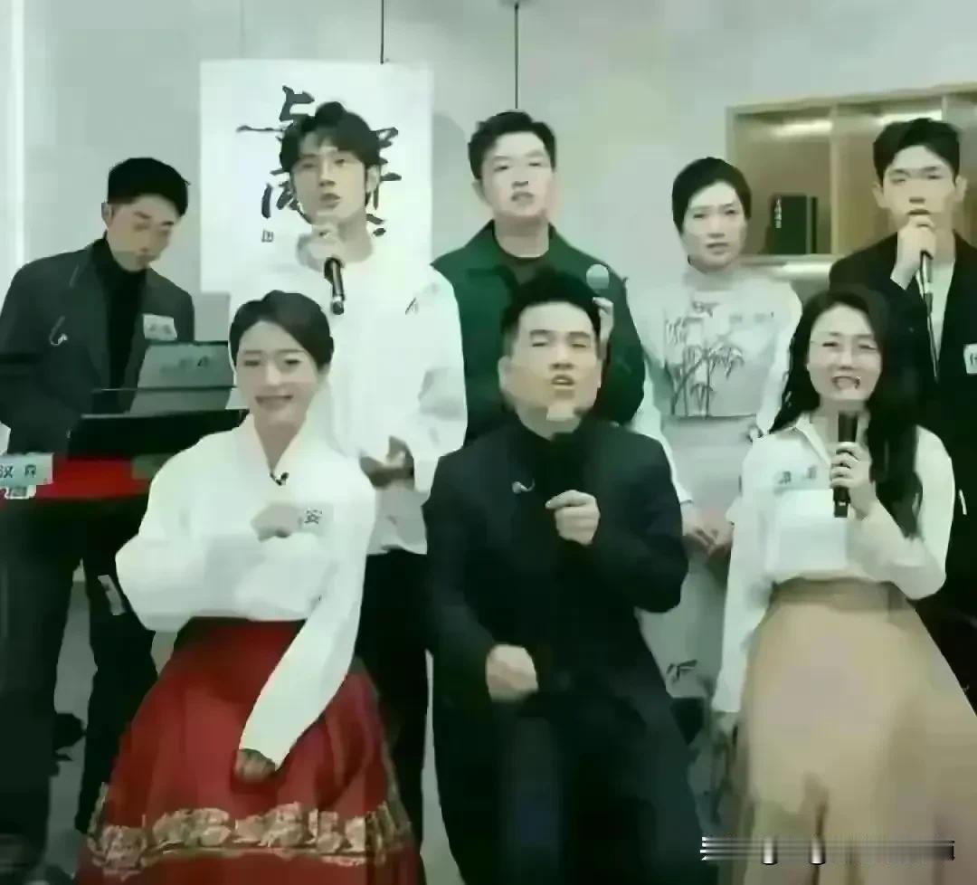 宇辉同行成立了一年时间，由一家发展到四家！公司不但发展壮大，他们的收入也得到了增