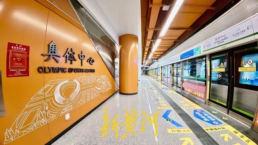 今天是济南地铁的丰收之刻
济南地铁4、6、8号线同步开通
一下子增加了一半的线路