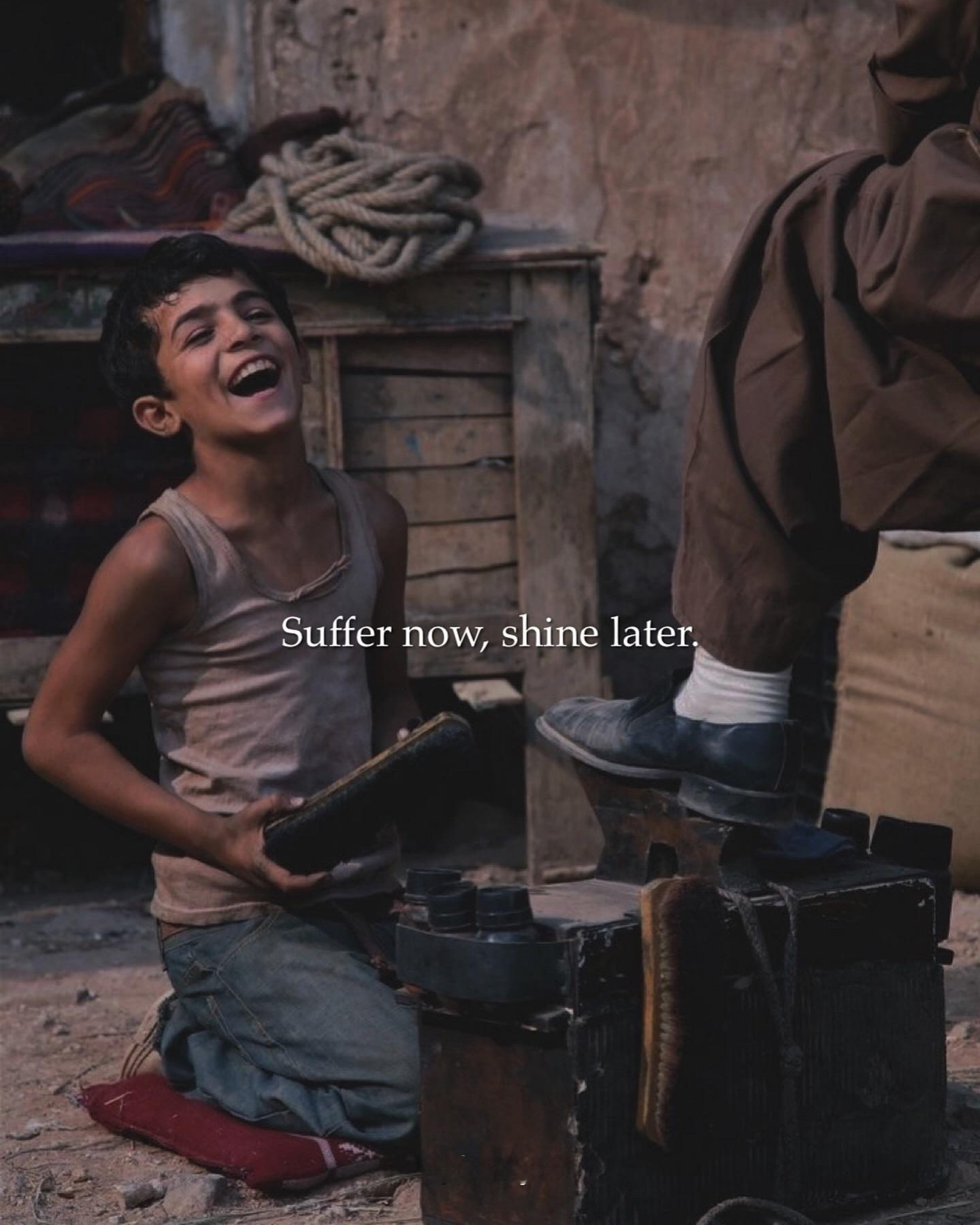 Suffer now, shine later. 你怎么翻译？[酷]金句分享 ​