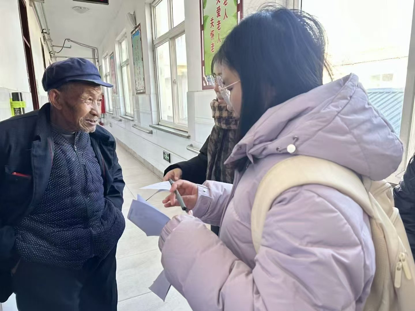 秦岭笑谈 【碧沙祭英魂 初心传薪火】返家乡社会实践大学生返家乡社会实践活动大学生