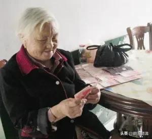 “老人汤”为老人保驾护航

       人老了，身体大多都会因脾胃虚弱，气血两