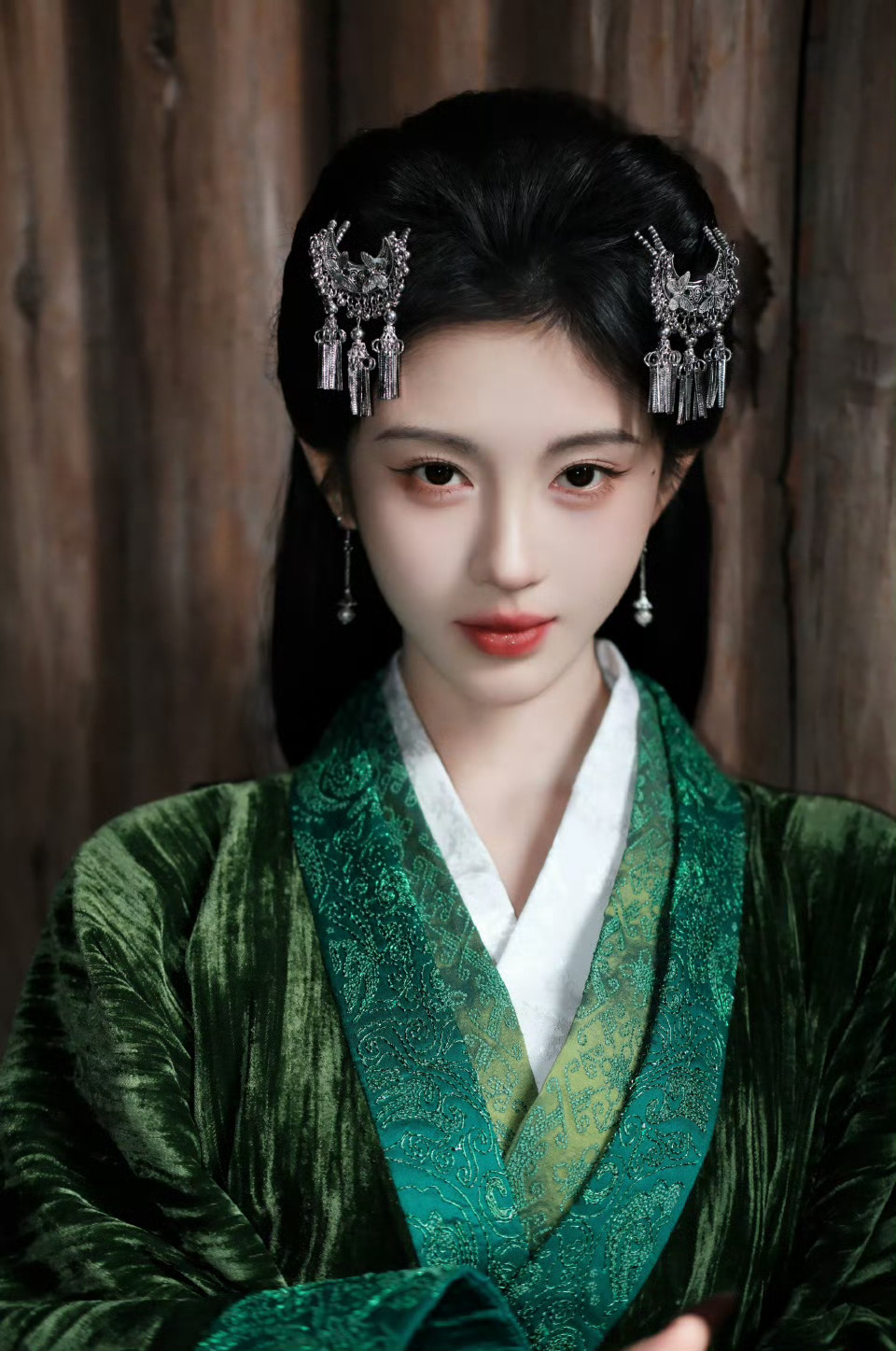 jjy鞠婧祎千香引 jjy 鞠婧祎姜黎非  ·在这个繁杂的世界 只愿你能万事顺遂