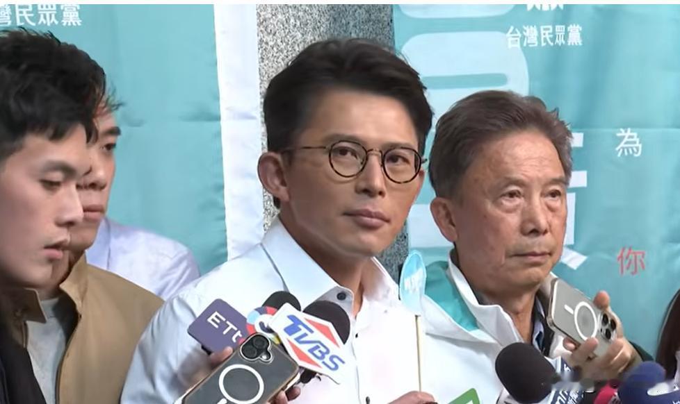 黄国昌：发表共同政见后签订蓝白合作协议

民众党主席黄国昌今天（11日）下午受访