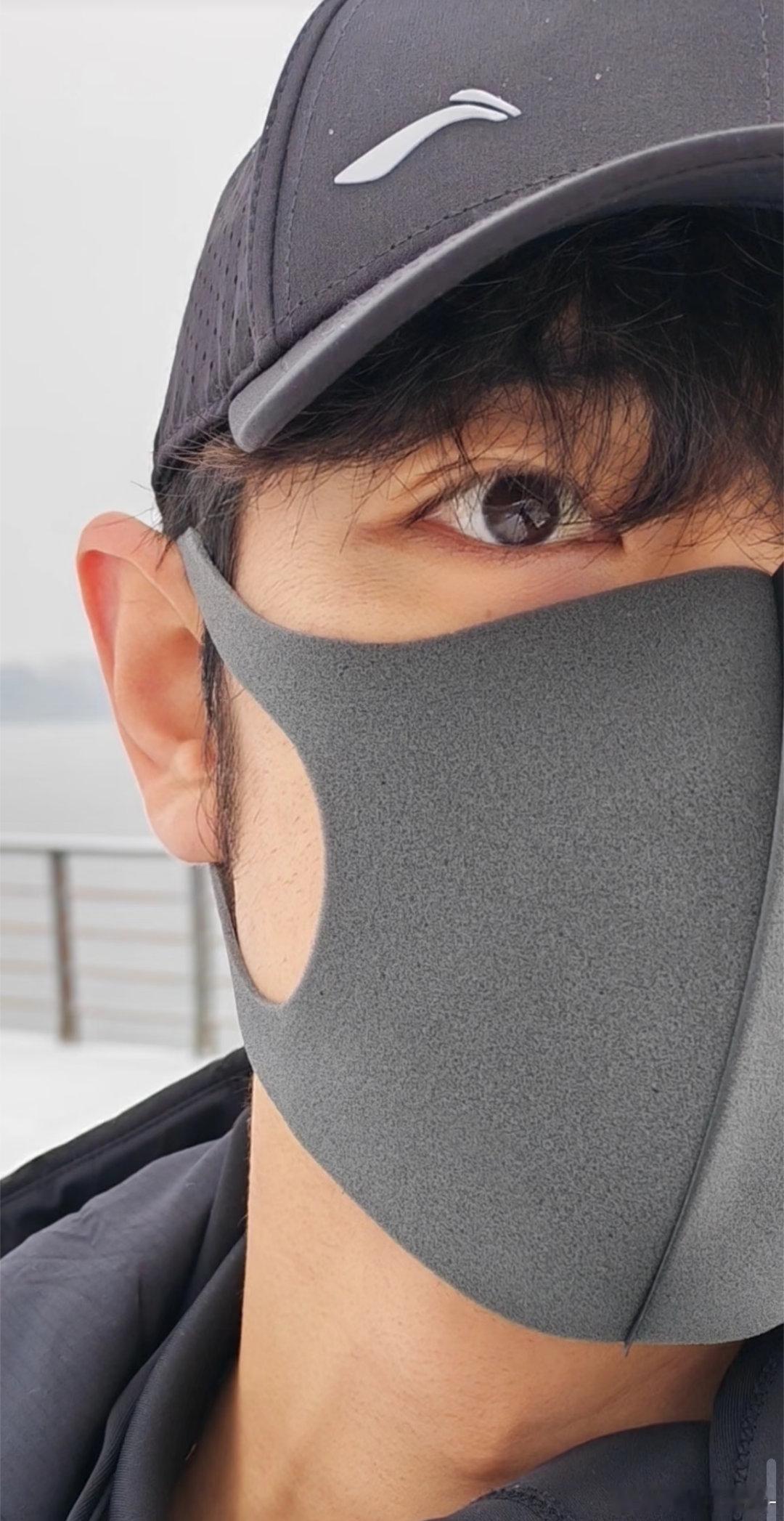 太高清了吧 连肖战脸上的毛毛都看得好清楚呀