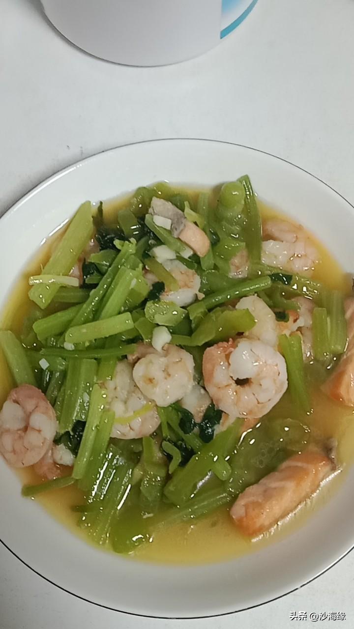 在饭店吃饭真的油水大了！
年纪大了，吃点粗茶淡饭对身体有好处。
想要饮食管理做好