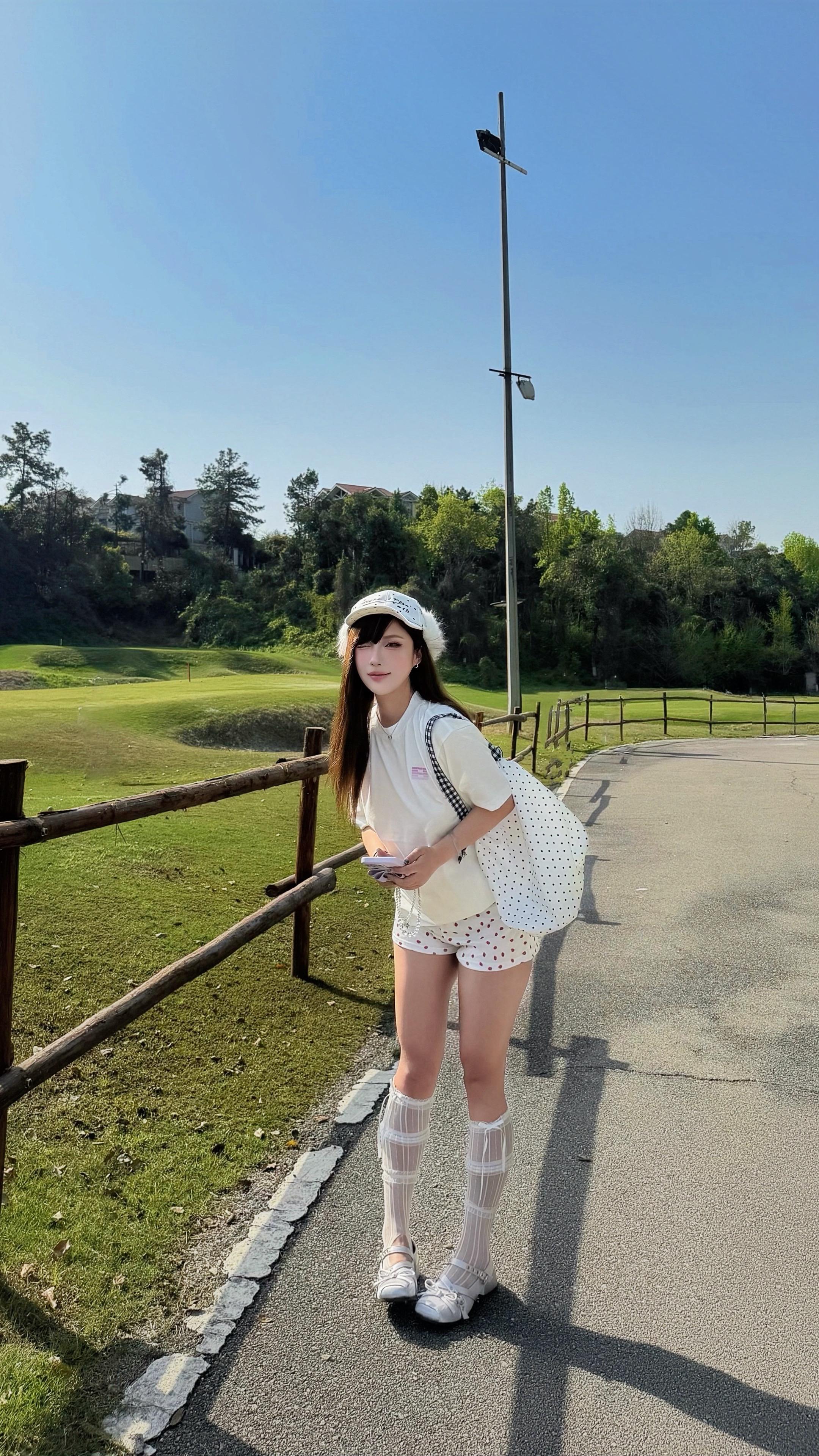 我哪有坏脾气 我不是在向你撒娇吗