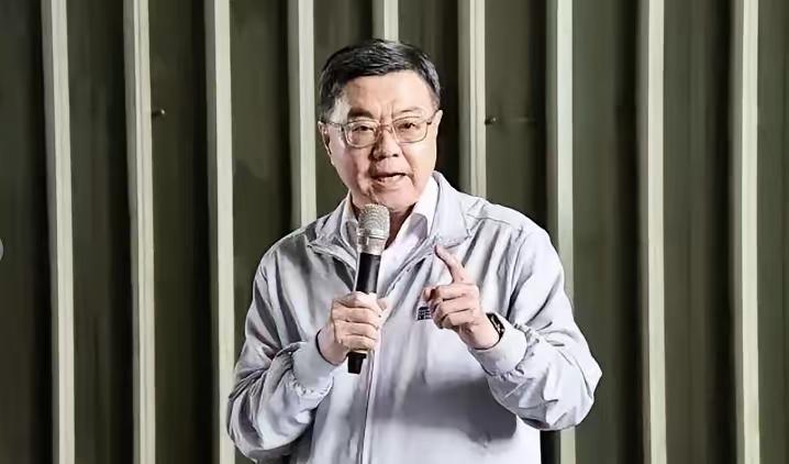 卓荣泰又开始骗了，台湾地区行政机构负责人卓荣泰在昨天表示，只要立法机构让明年的总