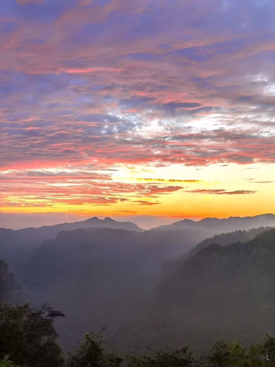 避暑胜地黄水的夕阳非常美！重庆黄水旅游