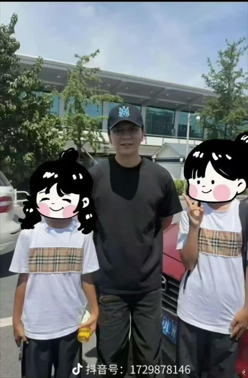 李晨来时代少年团演唱会了李晨又来时代少年团演唱会了李晨又来时代少年团演唱会了，好