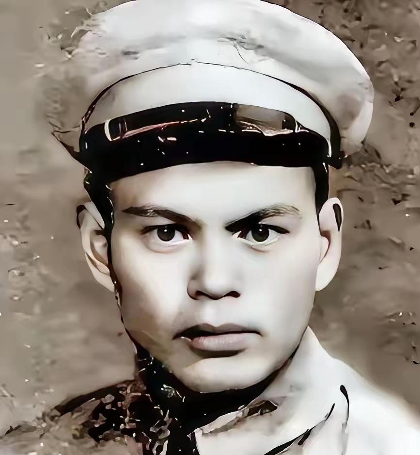 1950年新疆，108位解放军被上千叛匪困在孤城40天，弹尽粮绝之时，匪首送来一