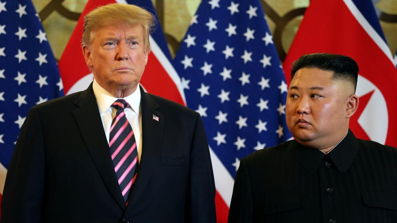 特朗普表示在亚洲之行期间会见金正恩持