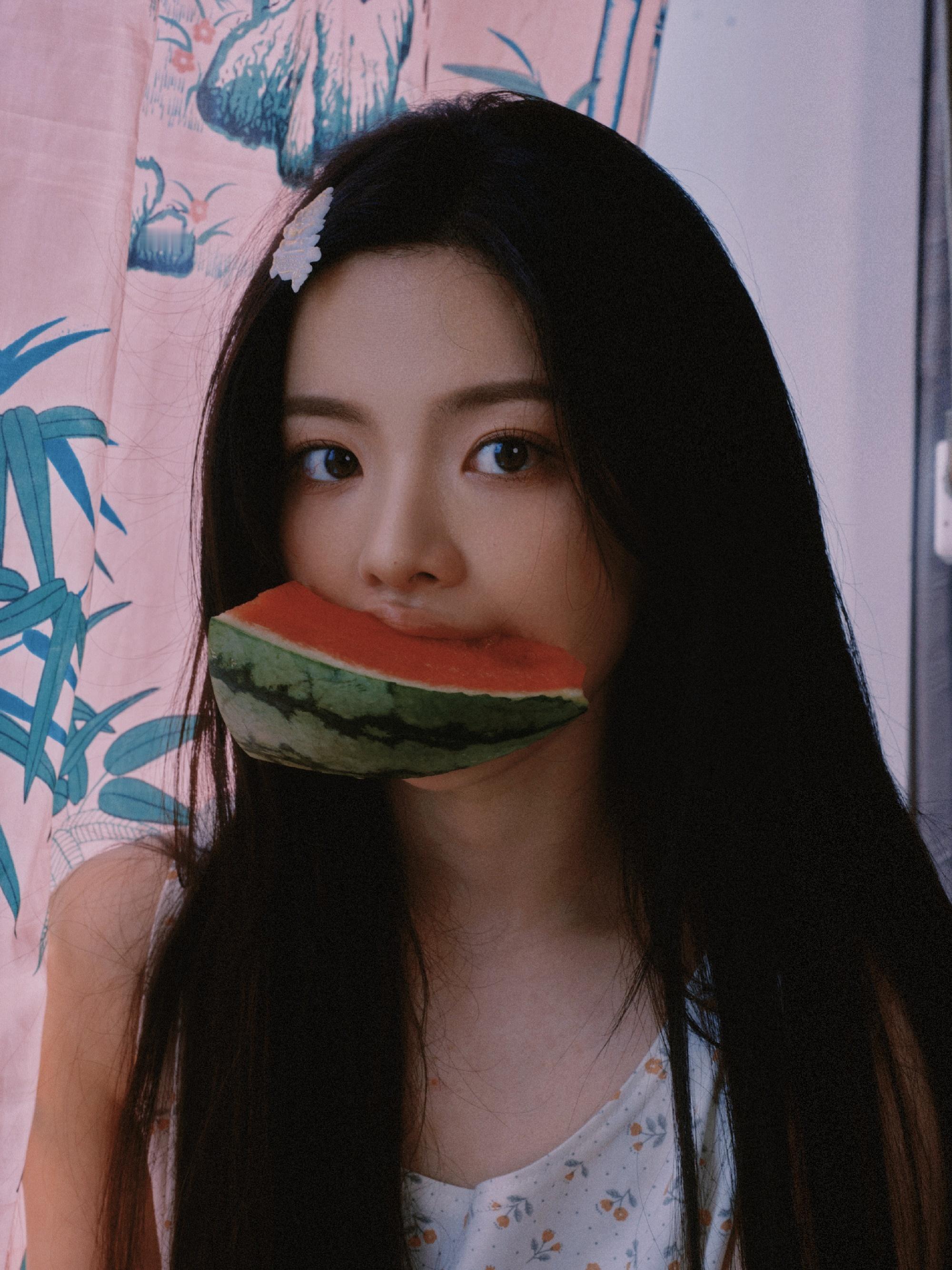 夏日里的少女 #杨超越# ​​​