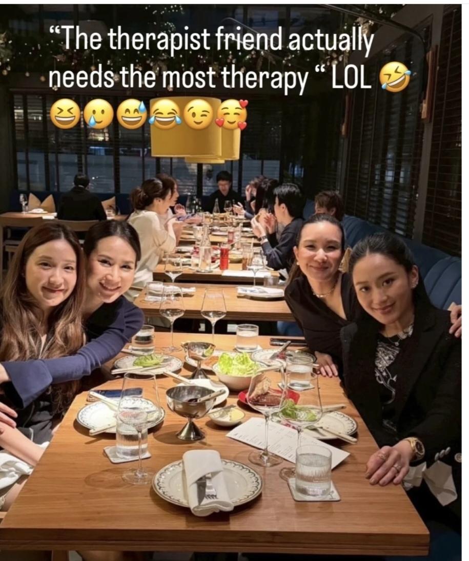 11月20日，佩通坦做了一次没有任何牵绊的事情，不用哄孩子，不用相夫教子，和几个