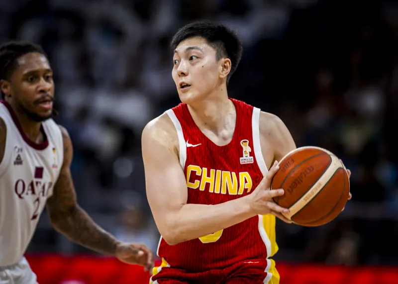 胡明轩[超话]  Fiba官网更新2p ​​​