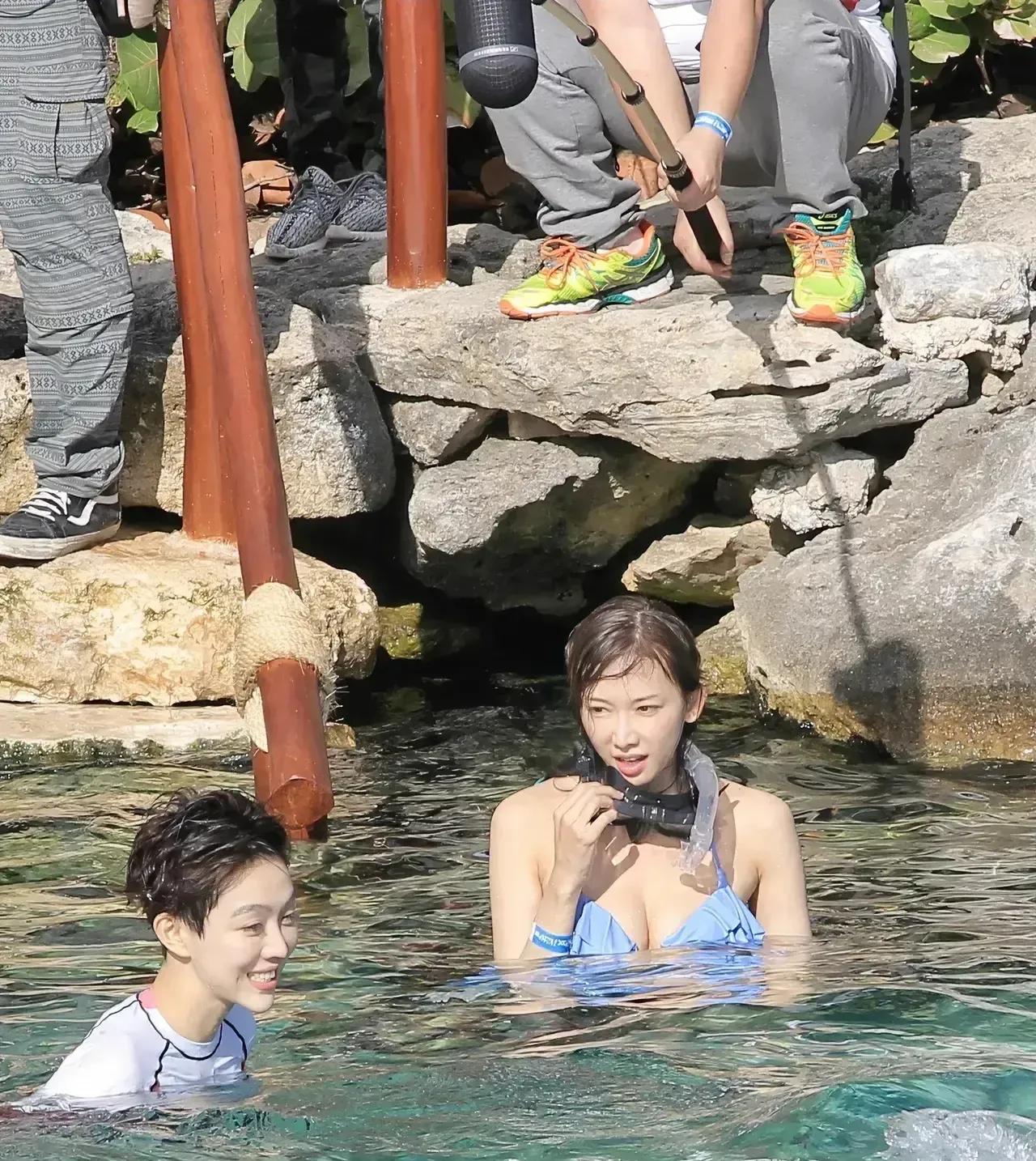 林志玲的泳装照绝了！身材完美，大长腿逆天，天使脸蛋，再配上她的娃娃音，高情商，完